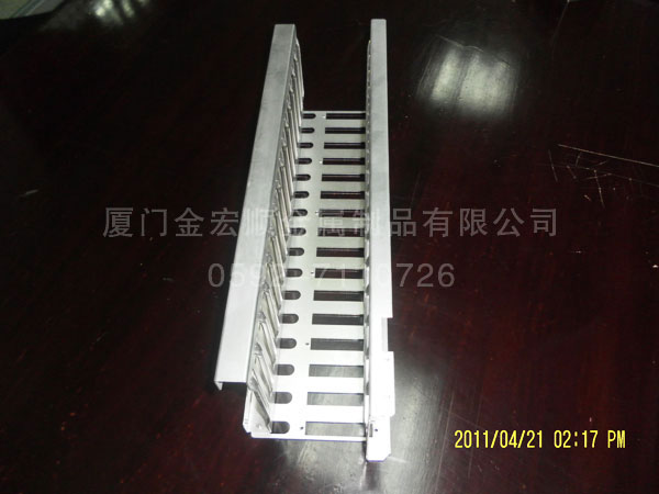 交換機(jī)、收發(fā)器網(wǎng)管機(jī)箱系列5